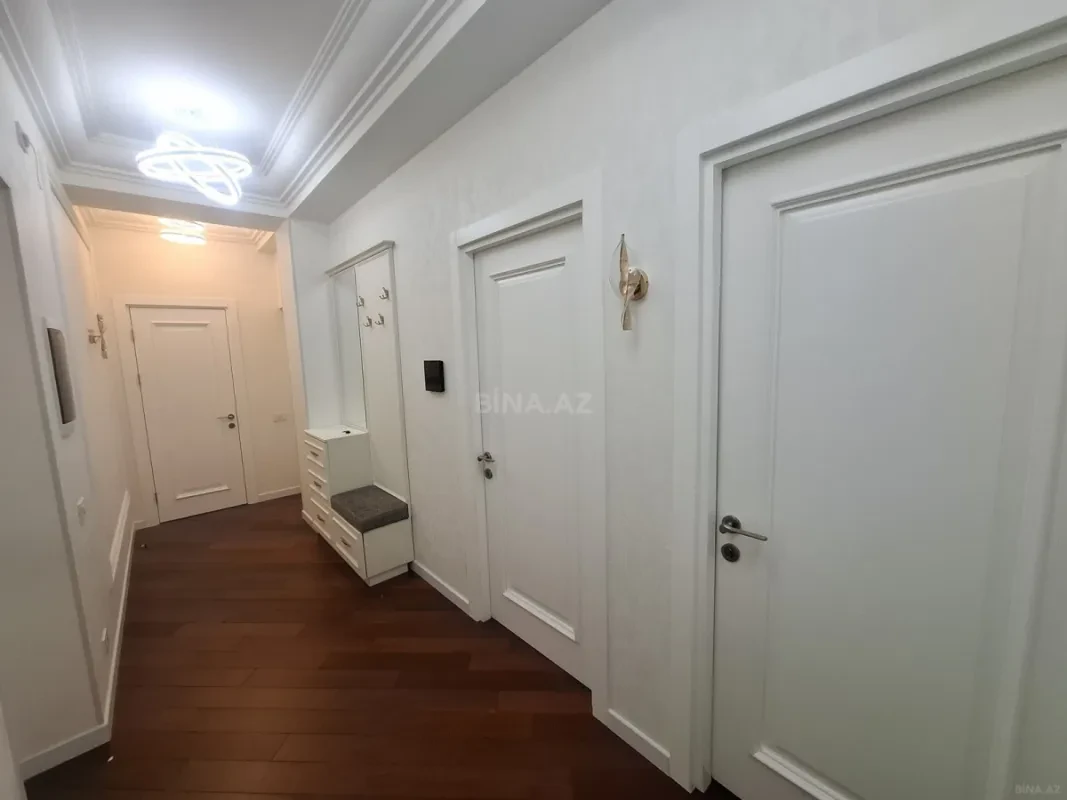 Kirayə verilir 2 otaqlı mənzil 85 m²