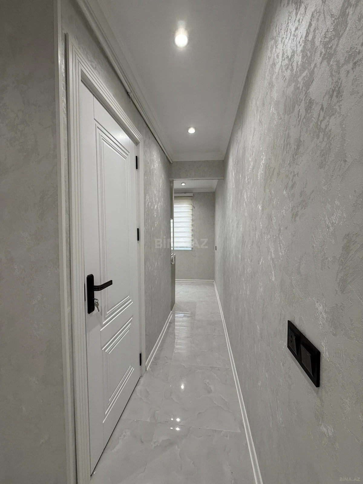 Satılır 2 otaqlı mənzil 55 m²