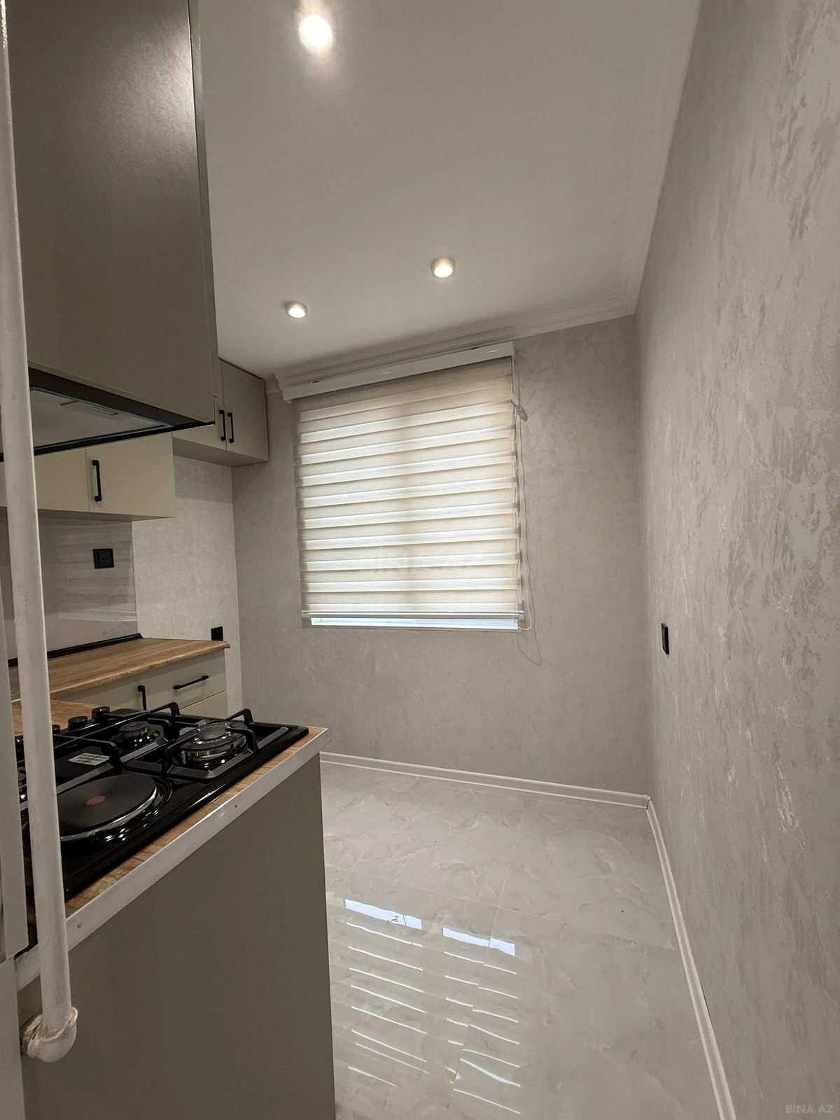 Satılır 2 otaqlı mənzil 55 m²