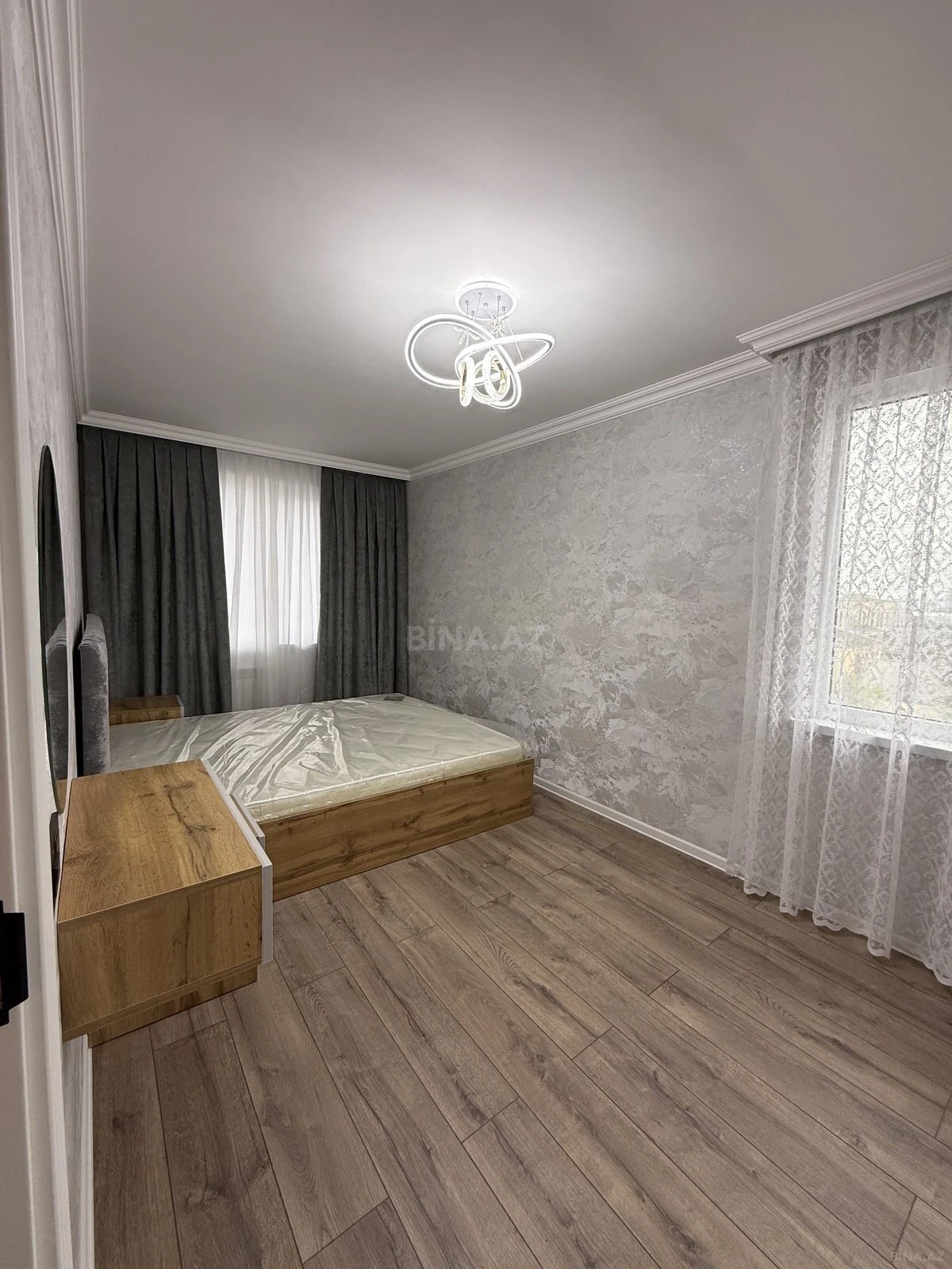 Satılır 2 otaqlı mənzil 55 m²