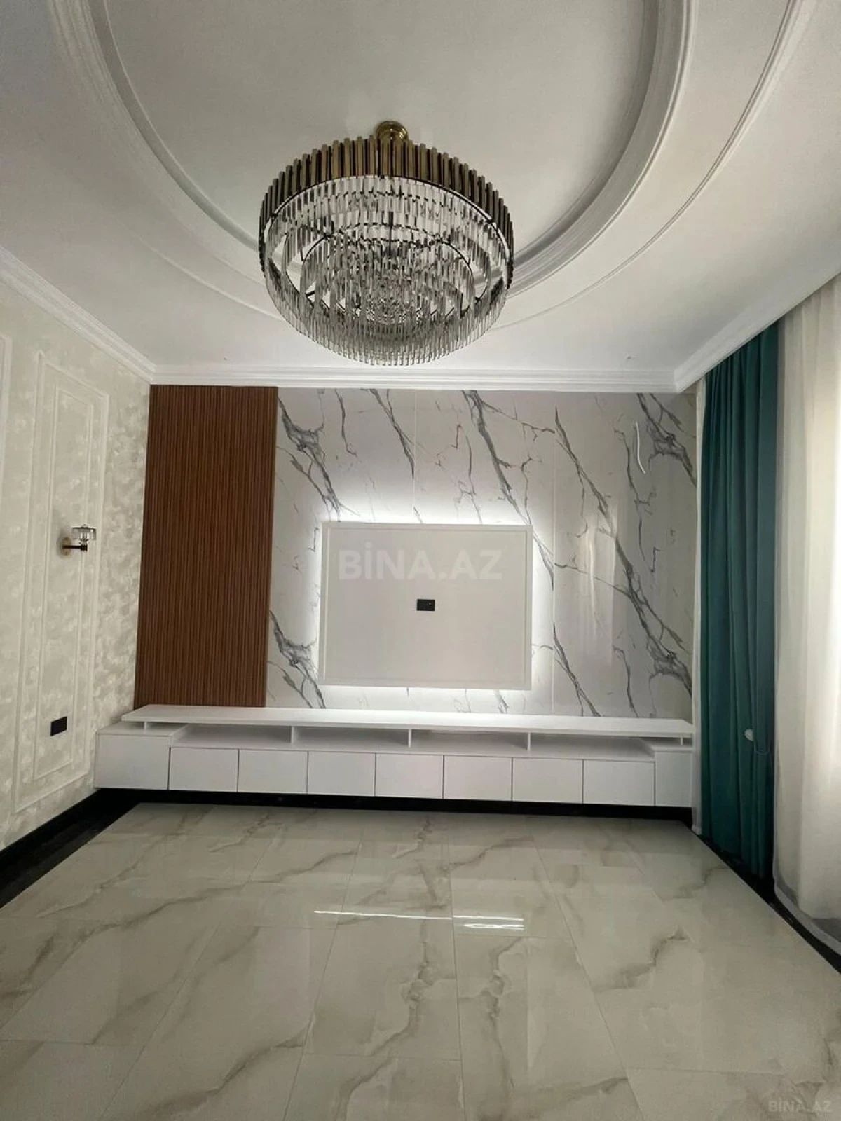 Satılır 6 otaqlı həyət evi 370 m²