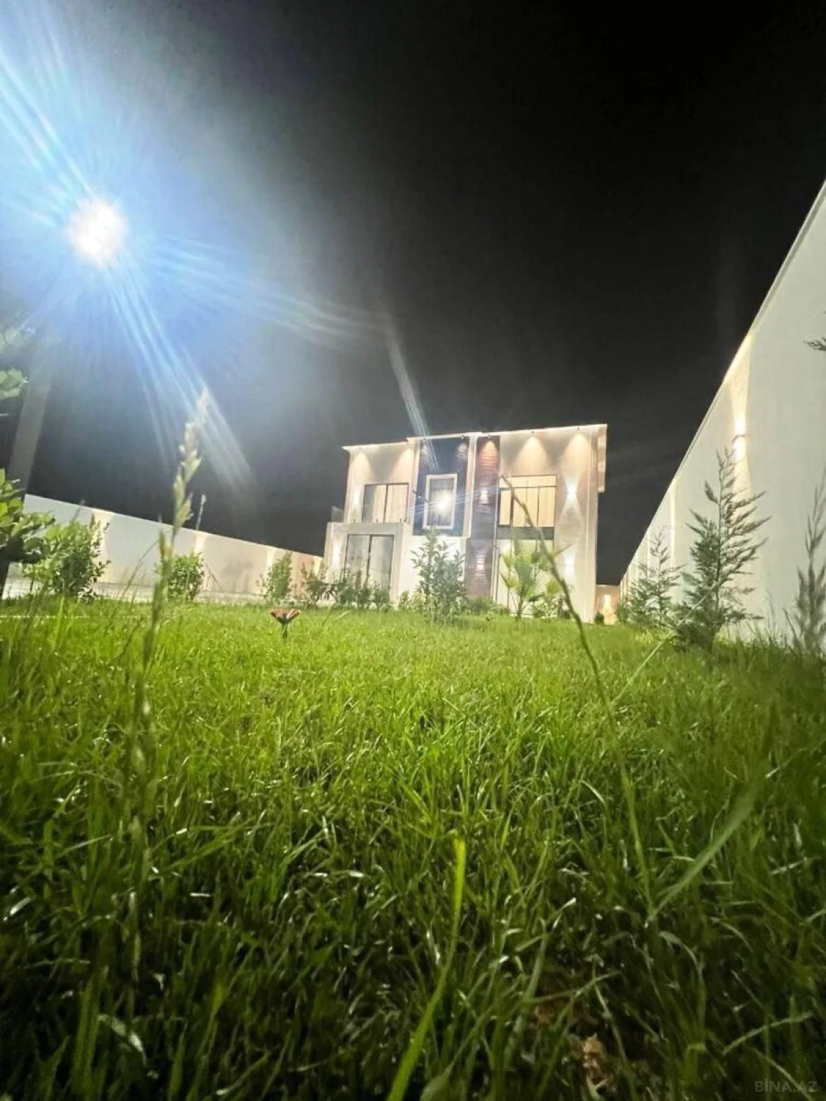 Satılır 6 otaqlı həyət evi 370 m²