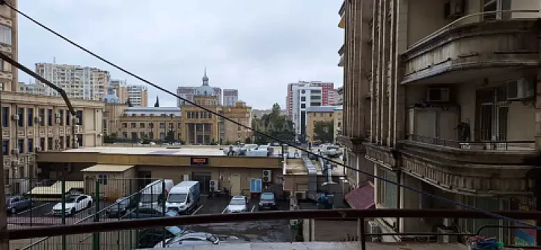 Kirayə verilir 4 otaqlı mənzil 155 m² — Bakı, Nərimanov 4 otaq 155.00 m²