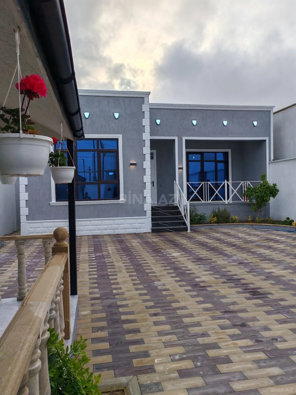 Satılır 4 otaqlı həyət evi 135 m²