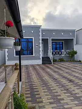 Satılır 4 otaqlı həyət evi 135 m² — Bakı 4 otaq 135.00 m²
