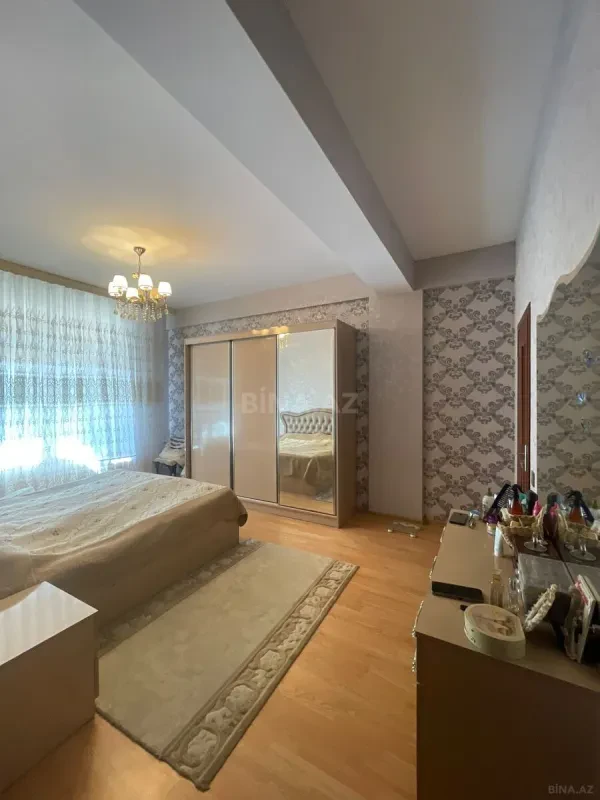 Satılır 3 otaqlı mənzil 108 m²