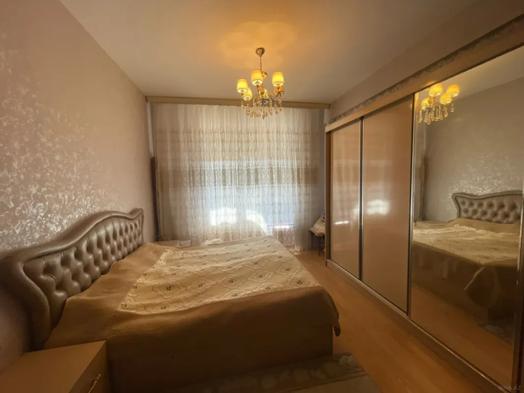 Satılır 3 otaqlı mənzil 108 m²