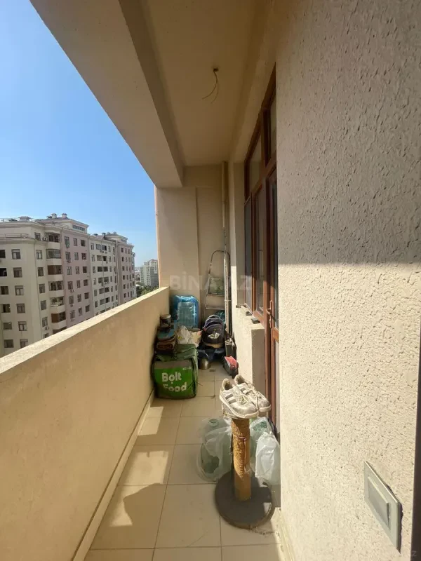 Satılır 3 otaqlı mənzil 108 m²
