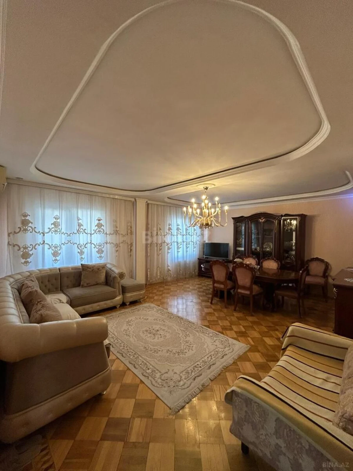 Satılır 4 otaqlı mənzil 110 m²