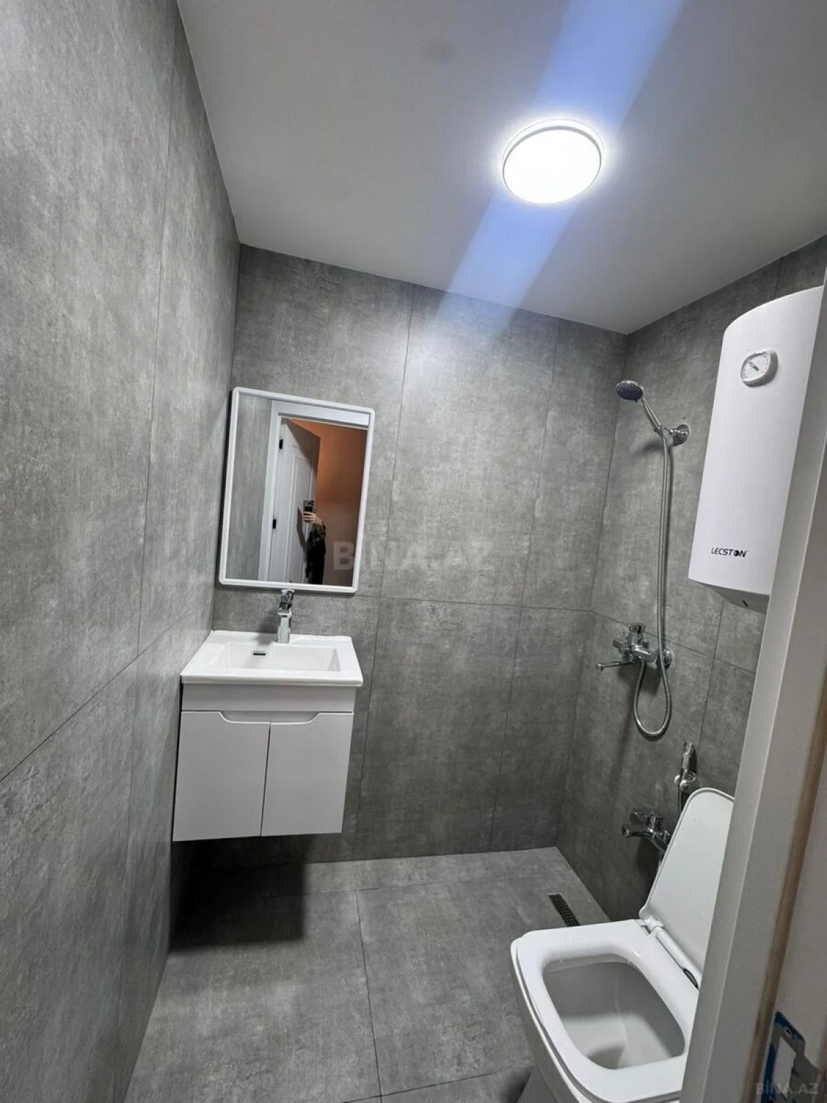 Kirayə verilir 2 otaqlı mənzil 45 m²