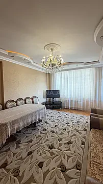 Kirayə verilir 2 otaqlı mənzil 75 m²