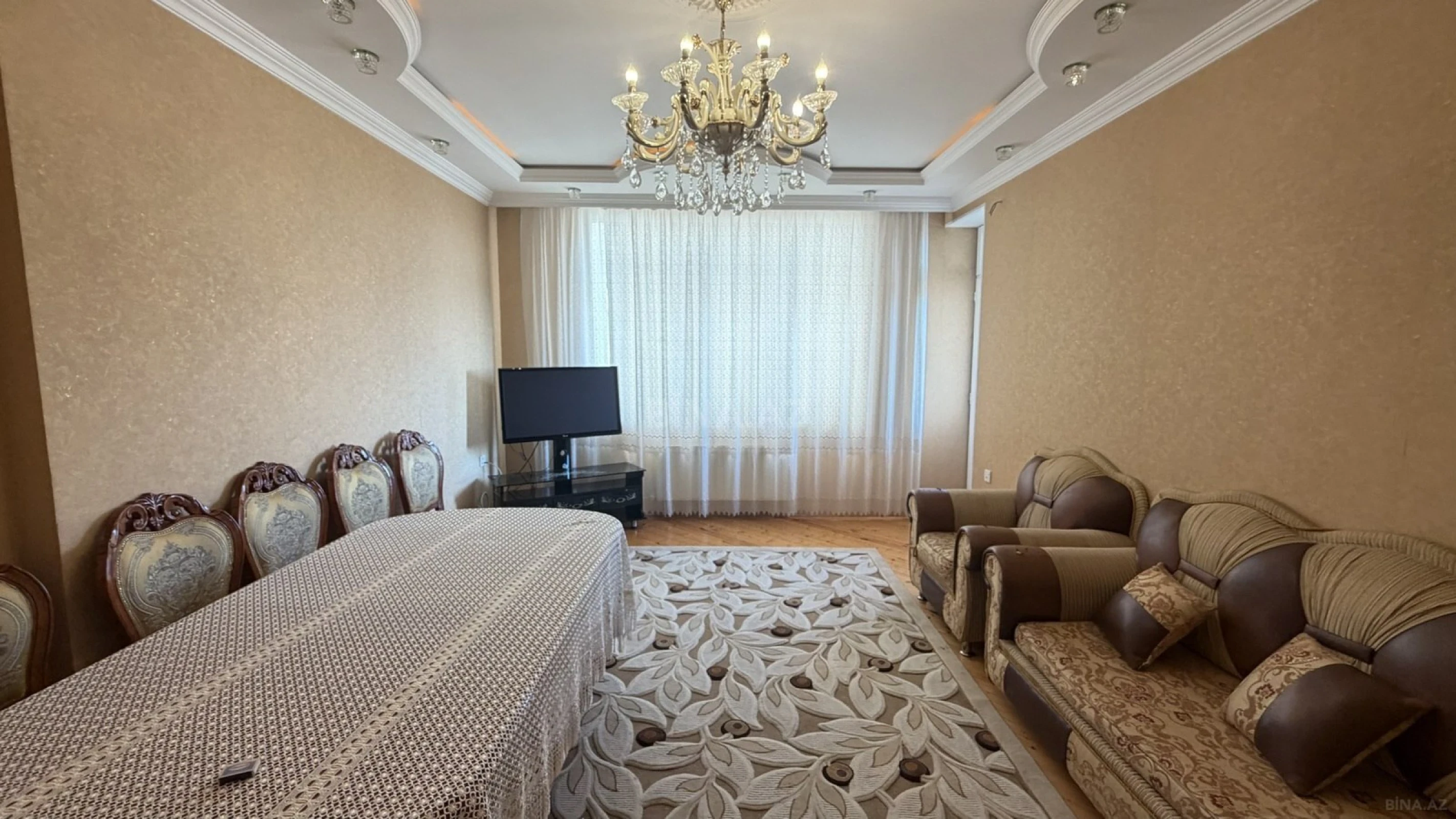 Kirayə verilir 2 otaqlı mənzil 75 m²
