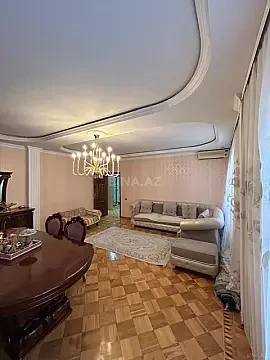 Satılır 4 otaqlı mənzil 100 m²