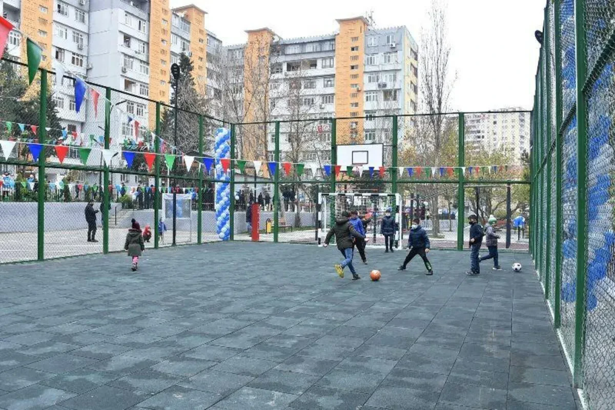Satılır 4 otaqlı mənzil 100 m²