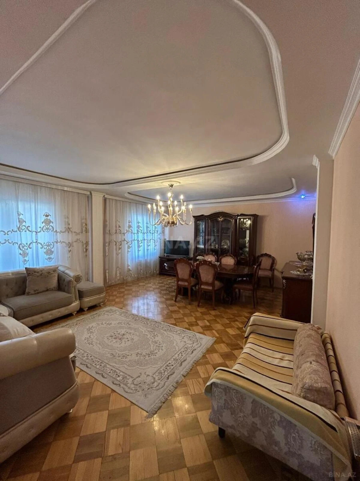 Satılır 4 otaqlı mənzil 100 m²
