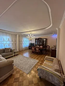 Satılır 4 otaqlı mənzil 100 m²