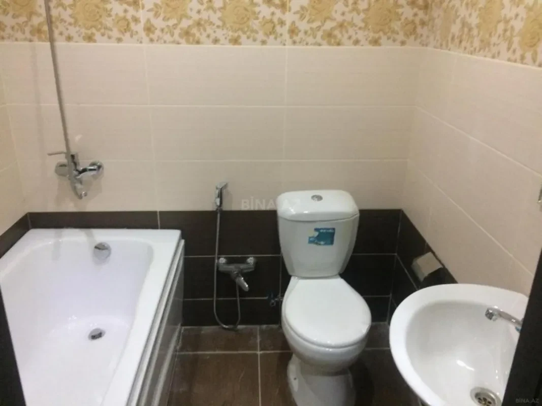 Satılır 4 otaqlı mənzil 94 m²