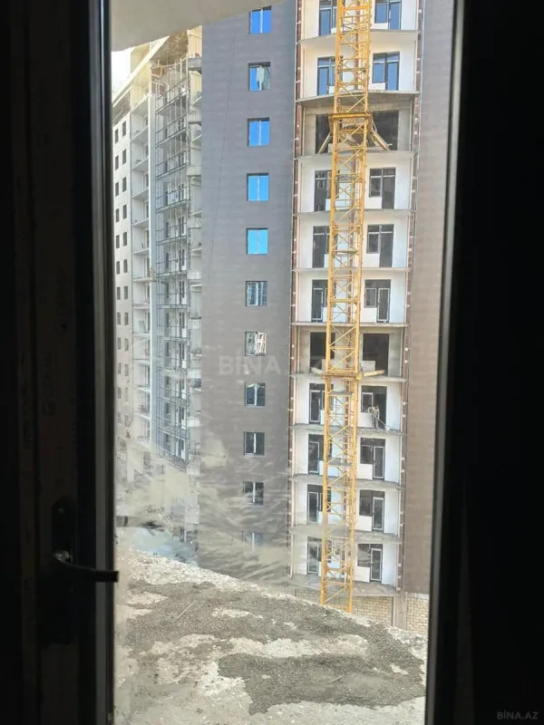 Satılır 3 otaqlı mənzil 130.5 m²