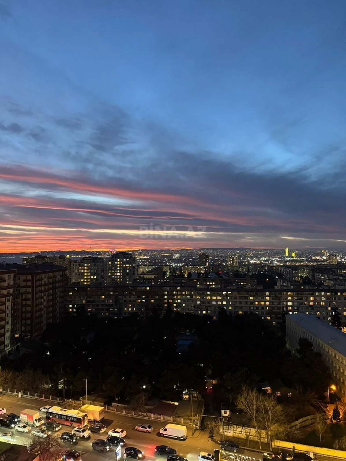 Satılır 3 otaqlı mənzil 82 m²