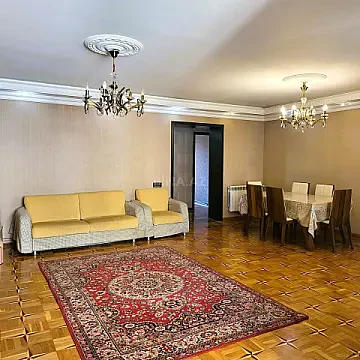 Satılır 4 otaqlı mənzil 110 m² — Bakı, İnşaatçılar 4 otaq 110.00 m²