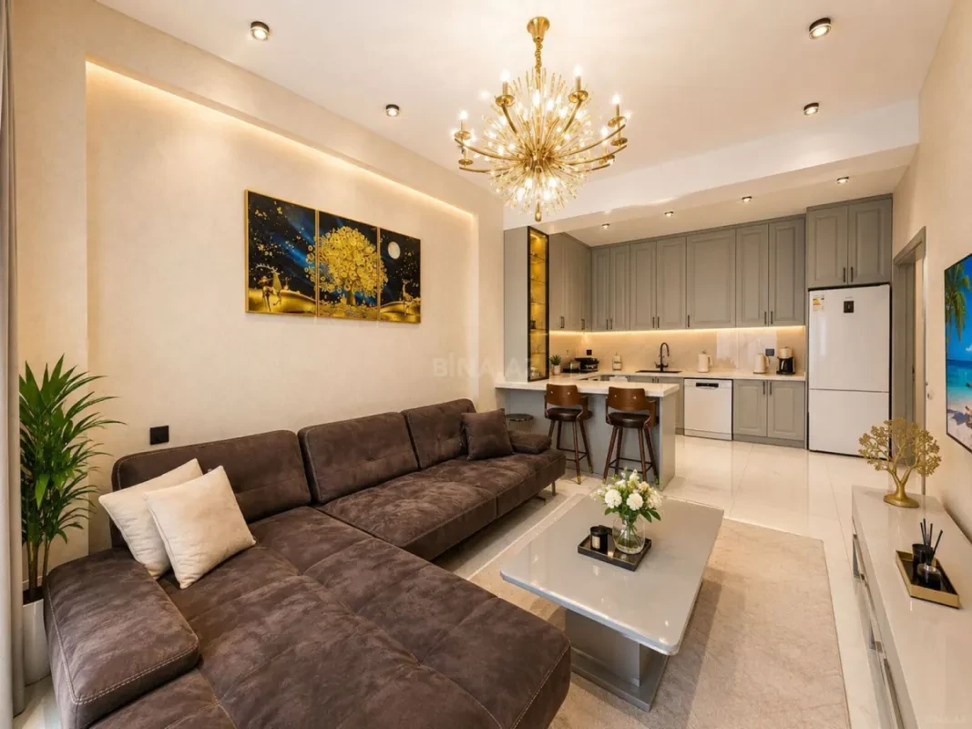Satılır 4 otaqlı mənzil 120 m²