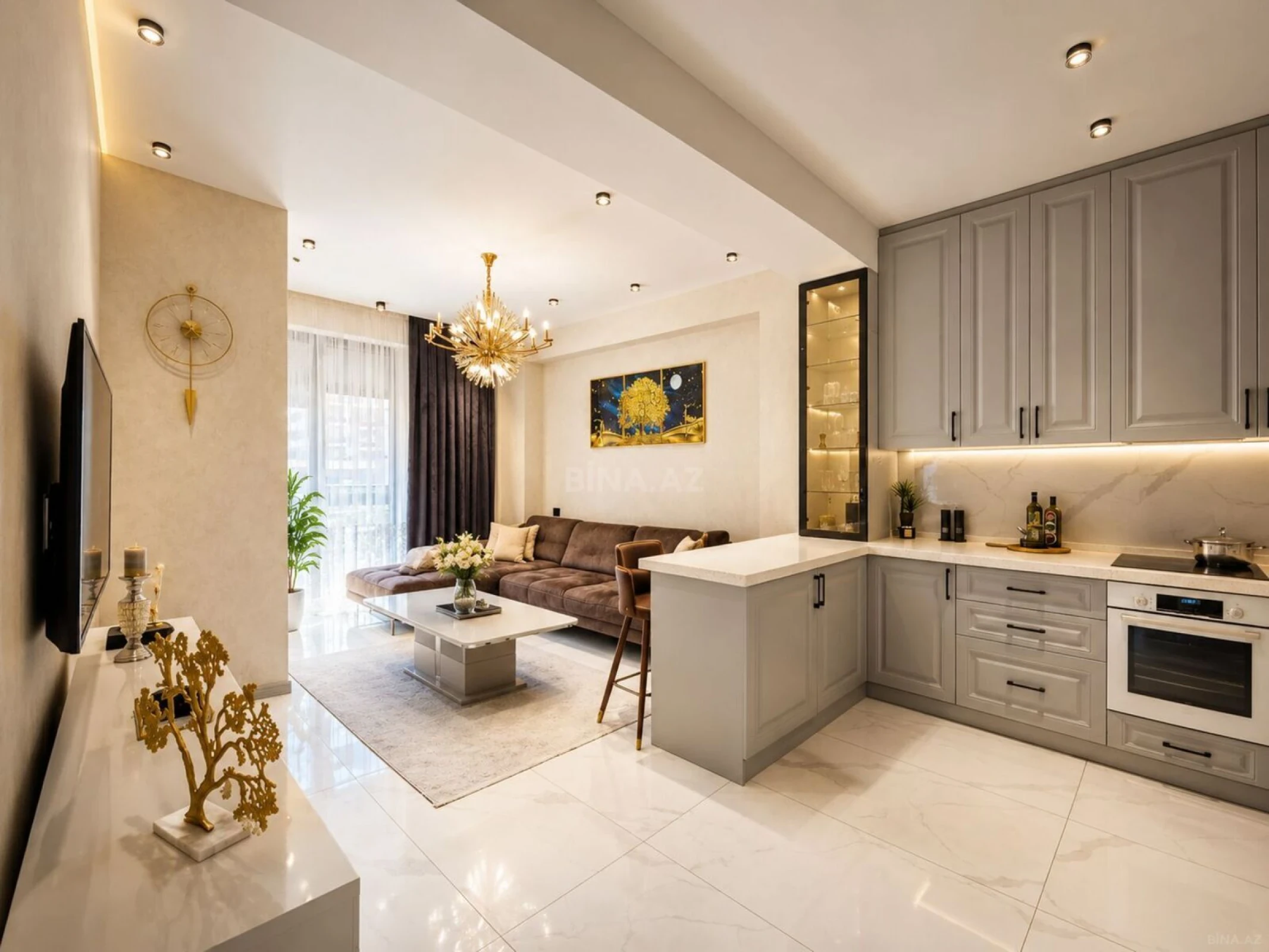 Satılır 4 otaqlı mənzil 120 m²