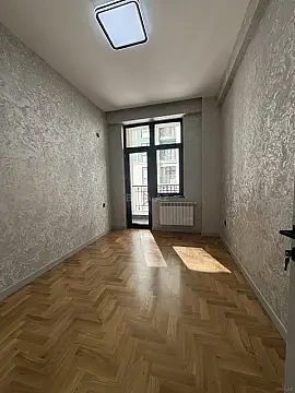 Satılır 4 otaqlı mənzil 117 m²