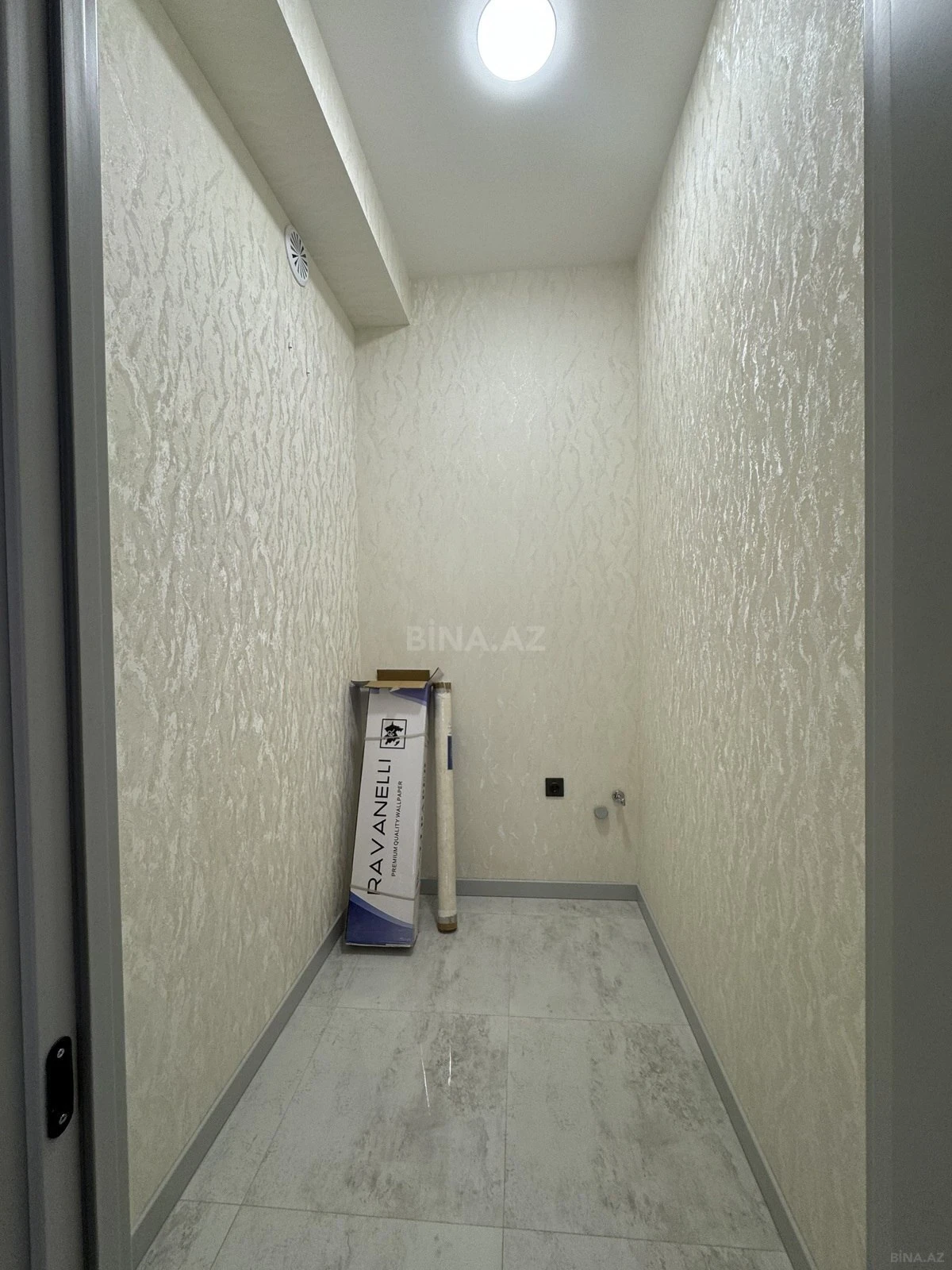 Satılır 4 otaqlı mənzil 117 m²