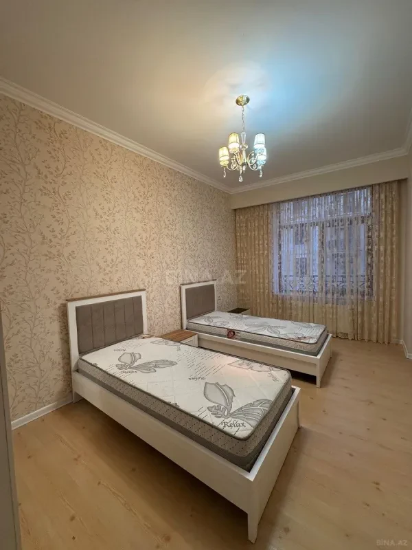 Kirayə verilir 3 otaqlı mənzil 145 m²