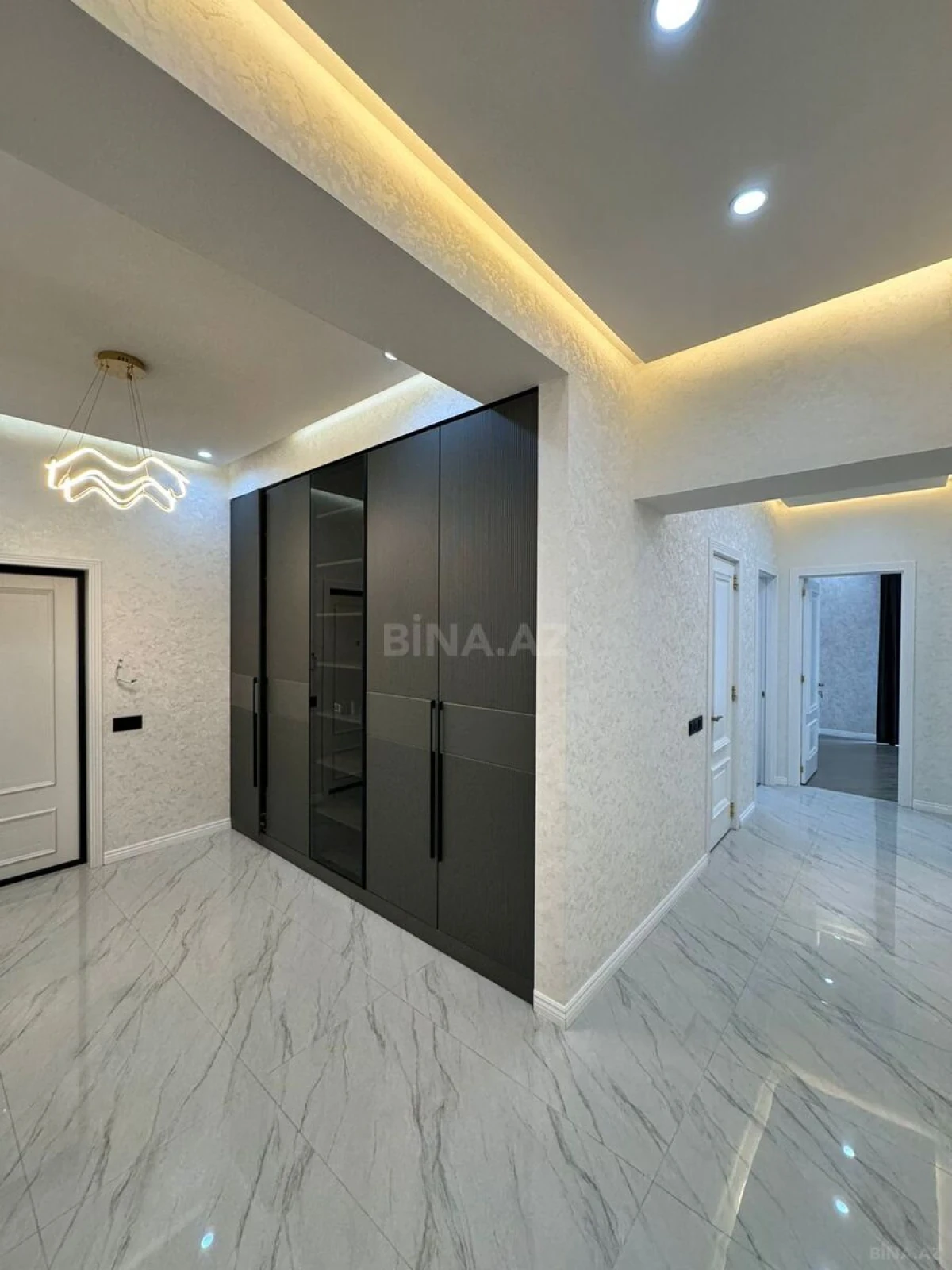 Kirayə verilir 3 otaqlı mənzil 105 m²