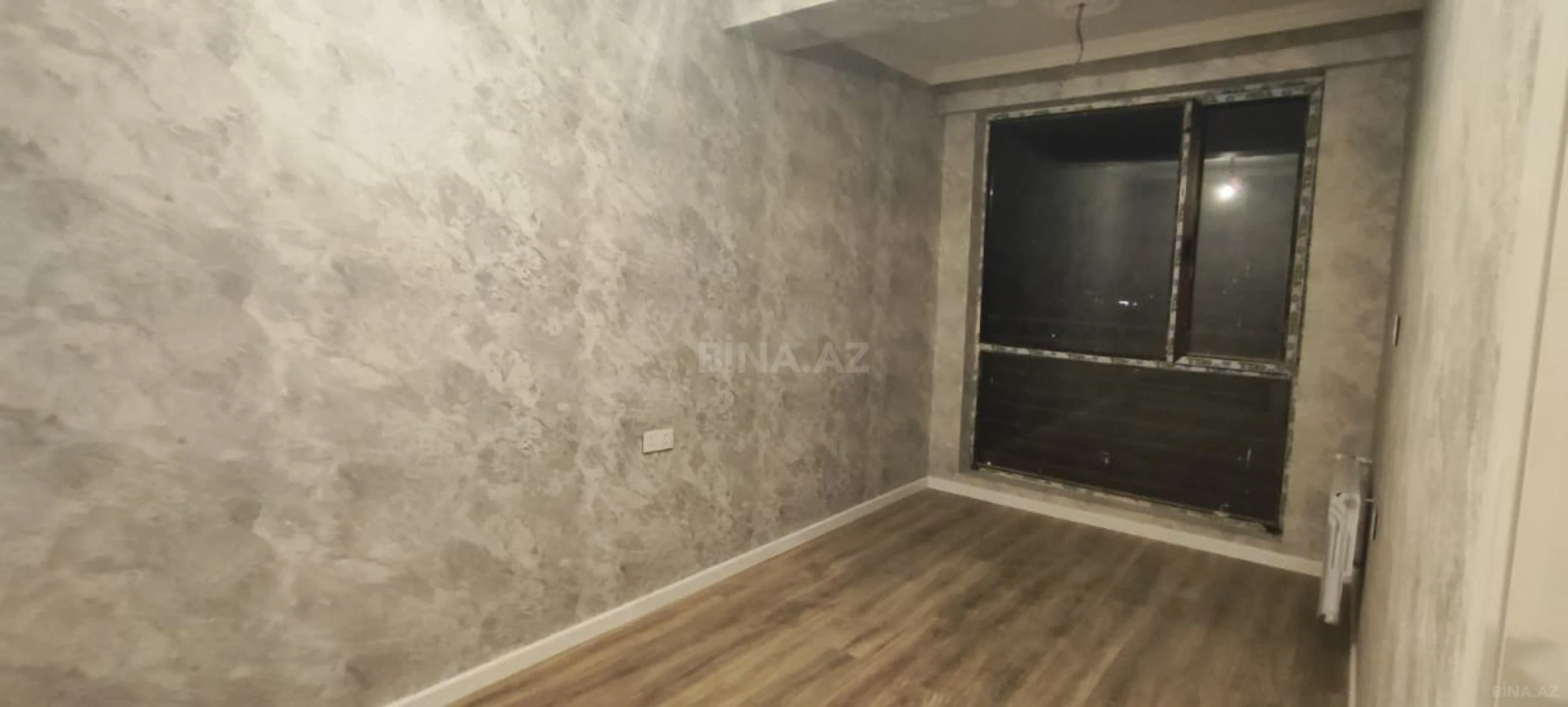 Satılır 2 otaqlı mənzil 74 m²
