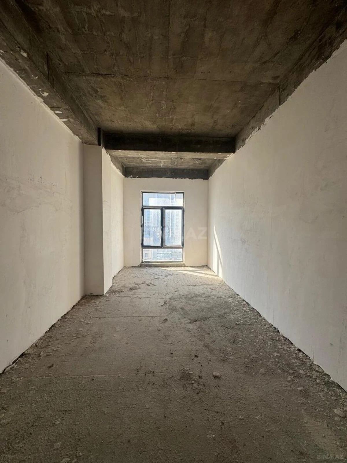 Satılır 3 otaqlı mənzil 91.1 m²