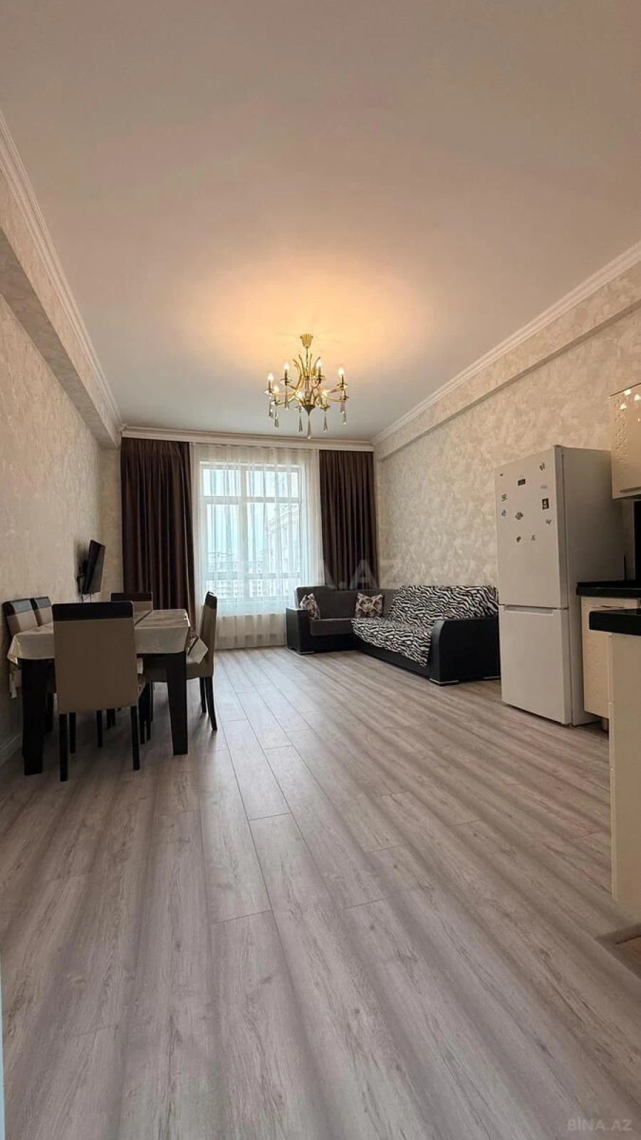 Kirayə verilir 2 otaqlı mənzil 75 m²