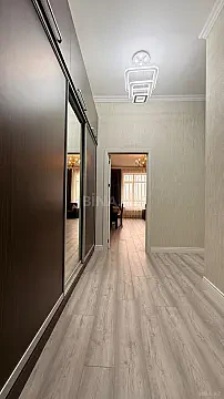Kirayə verilir 2 otaqlı mənzil 75 m²
