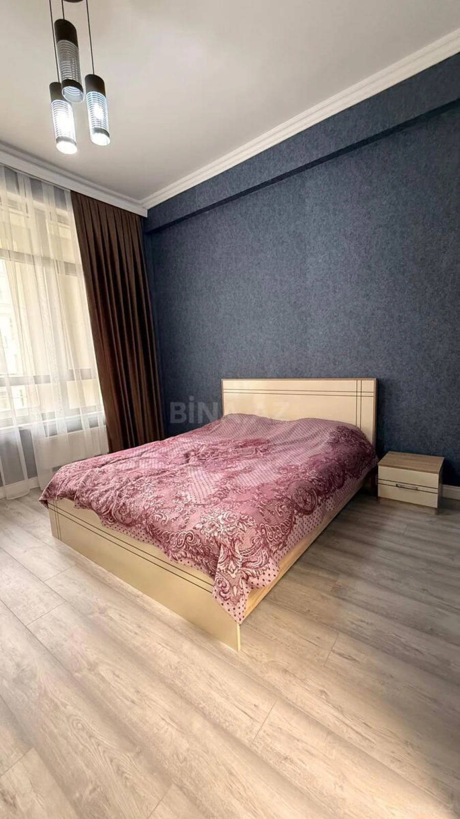 Kirayə verilir 2 otaqlı mənzil 75 m²