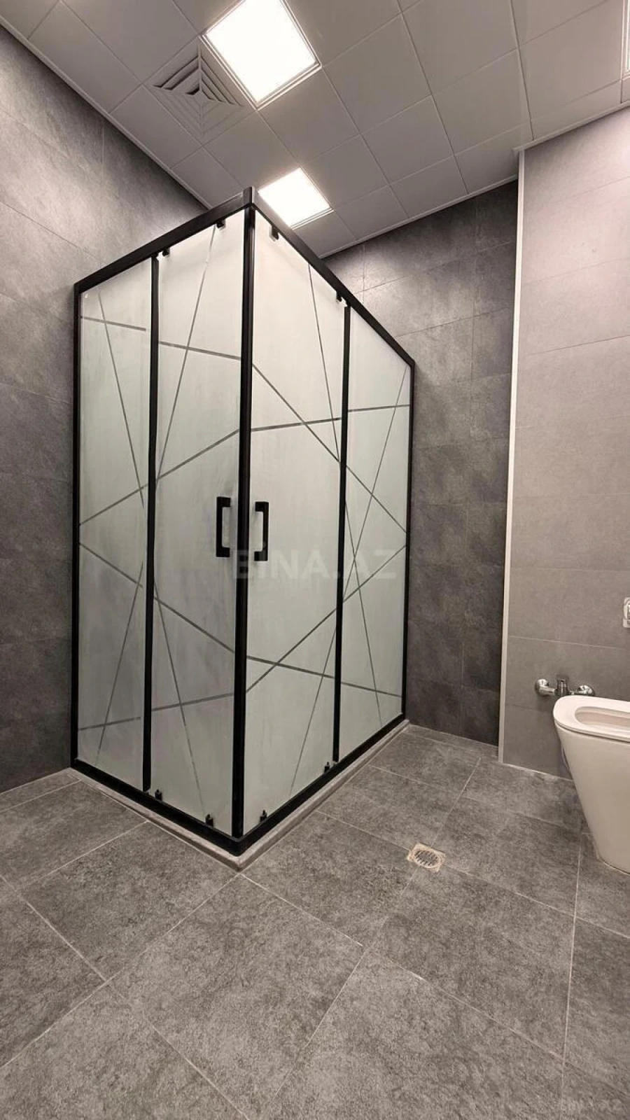 Kirayə verilir 2 otaqlı mənzil 75 m²