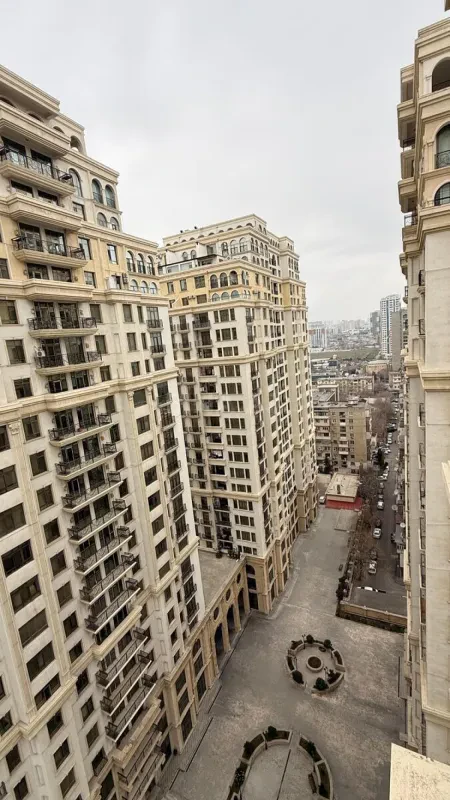 Kirayə verilir 2 otaqlı mənzil 75 m²