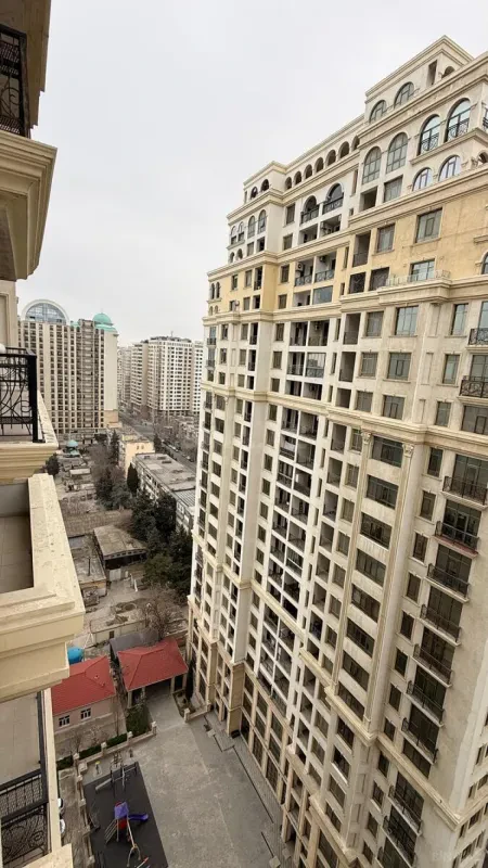 Kirayə verilir 2 otaqlı mənzil 75 m²