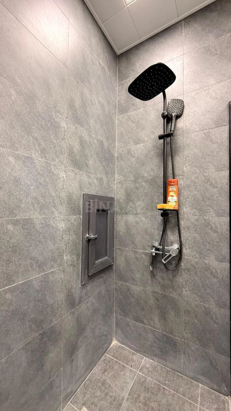 Kirayə verilir 2 otaqlı mənzil 75 m²