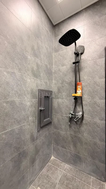 Kirayə verilir 2 otaqlı mənzil 75 m²