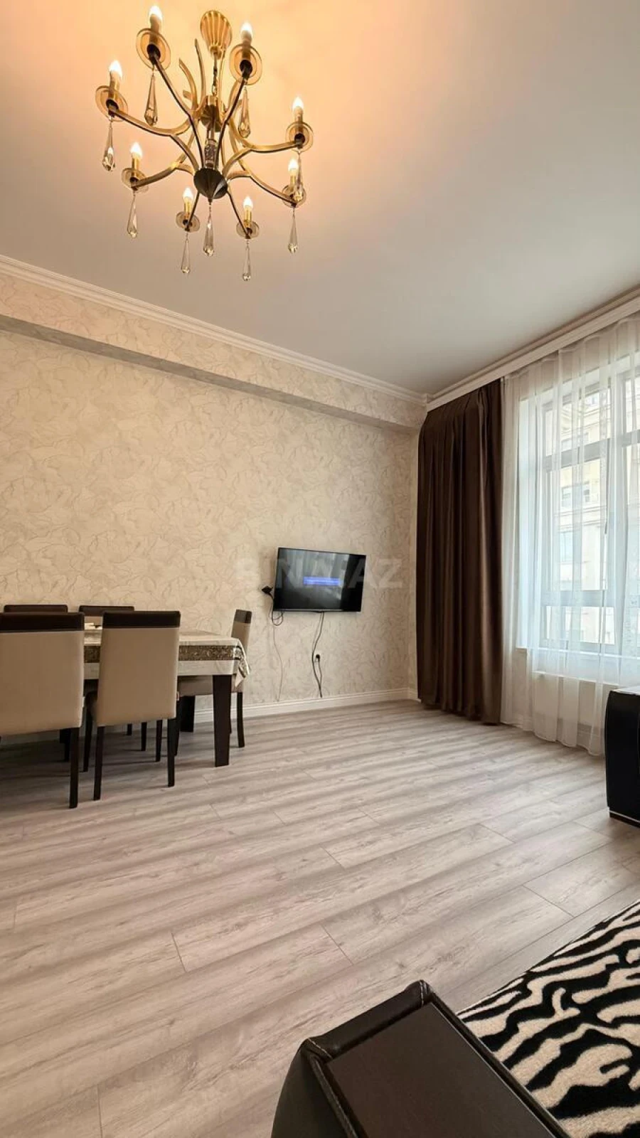 Kirayə verilir 2 otaqlı mənzil 75 m²