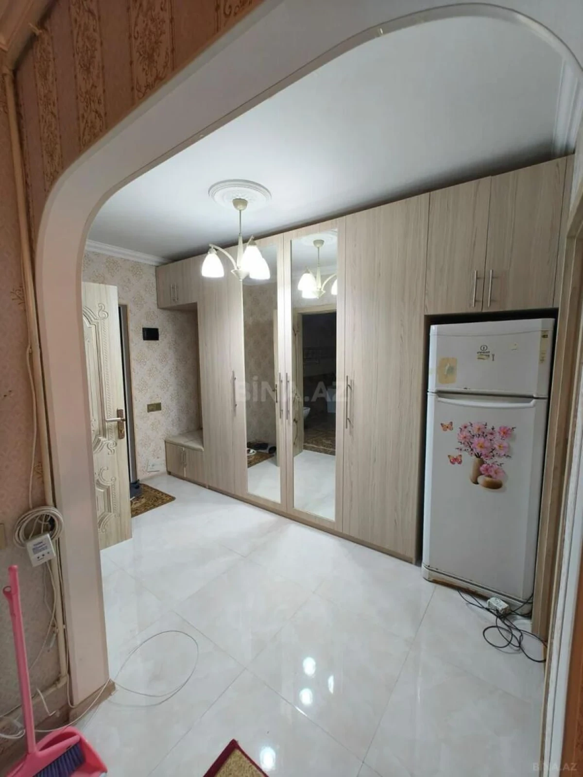 Kirayə verilir 2 otaqlı mənzil 60 m²