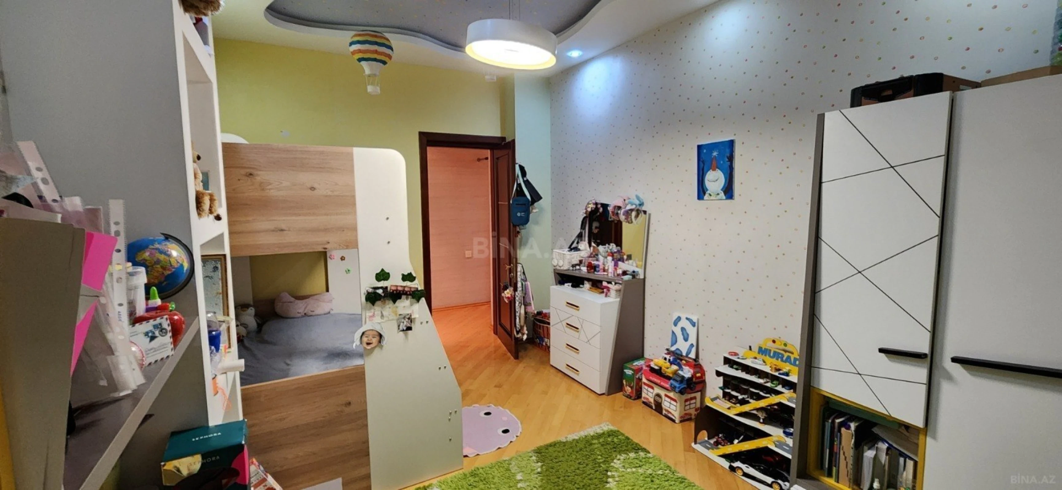 Satılır 3 otaqlı mənzil 150 m²