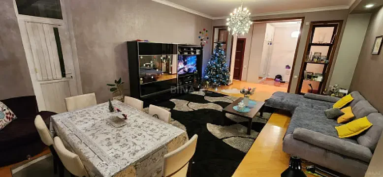 Satılır 3 otaqlı mənzil 150 m²