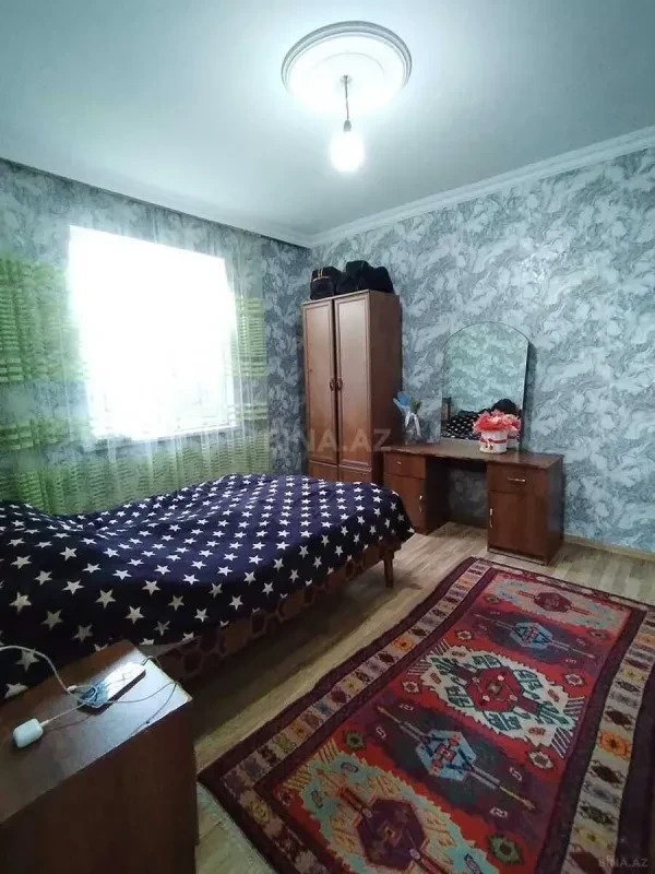 Satılır 4 otaqlı həyət evi 160 m²