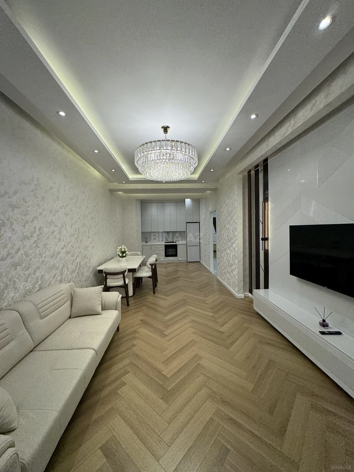 Satılır 3 otaqlı mənzil 110 m²