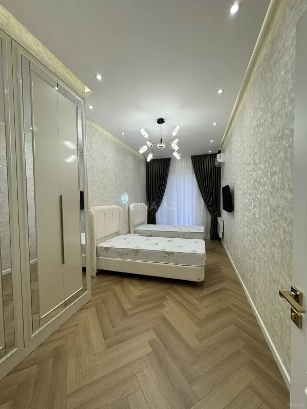 Satılır 3 otaqlı mənzil 110 m²