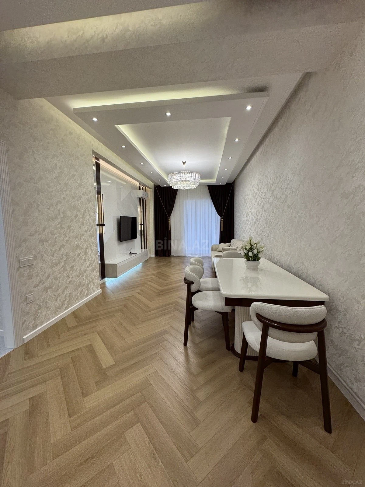 Satılır 3 otaqlı mənzil 110 m²