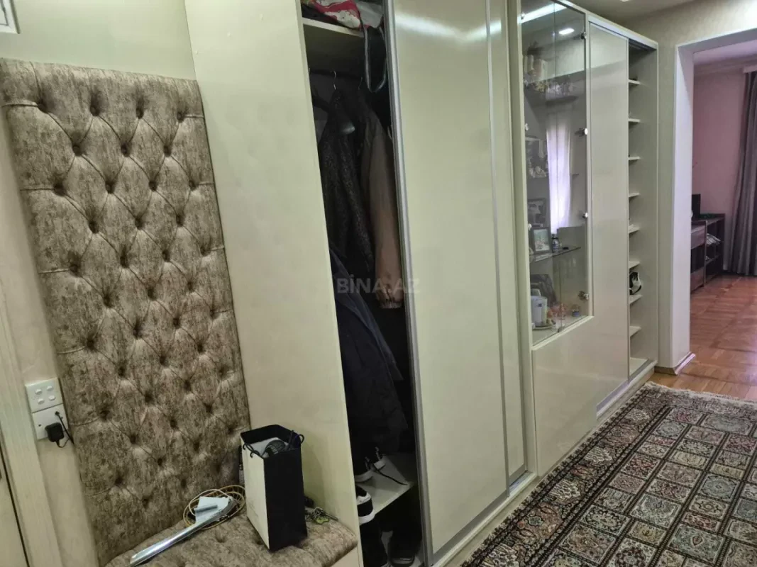 Satılır 3 otaqlı mənzil 95 m²