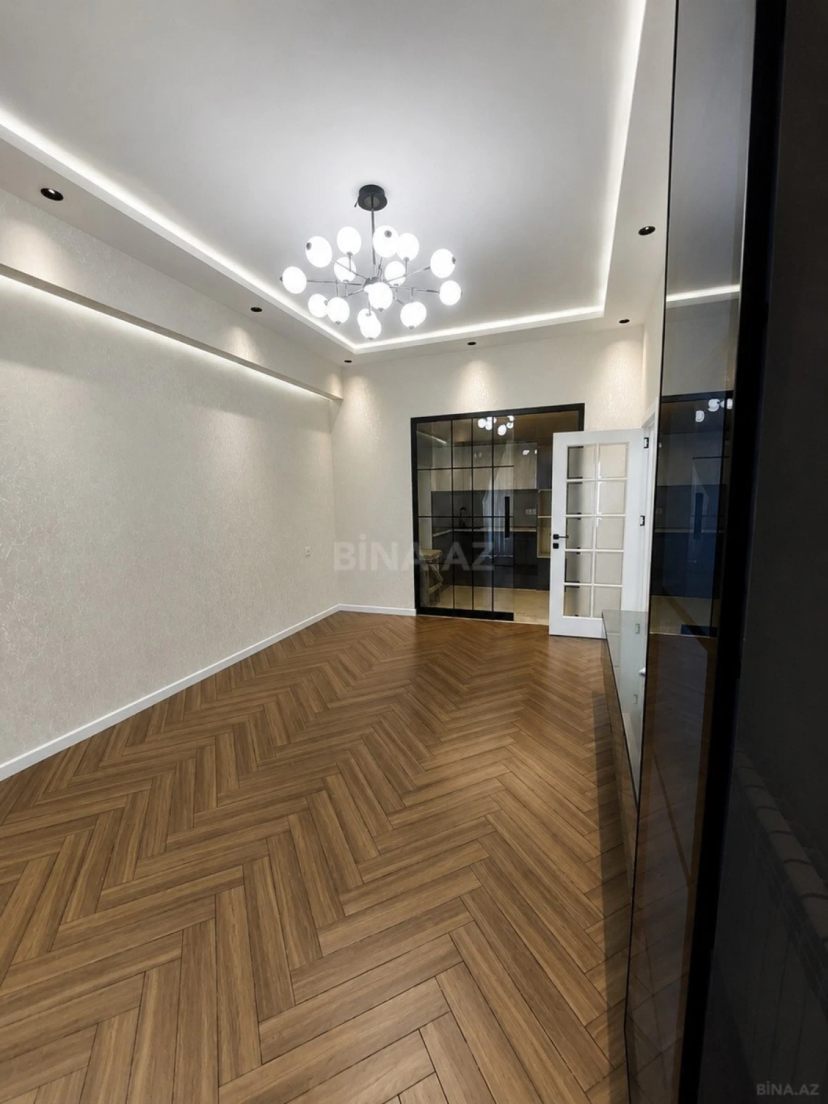 Satılır 2 otaqlı mənzil 70 m²